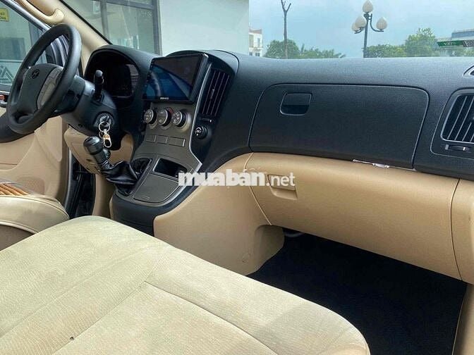 Hyundai Grand Starex 2014 - 9 chỗ