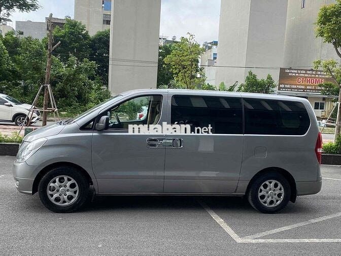 Hyundai Grand Starex 2014 - 9 chỗ