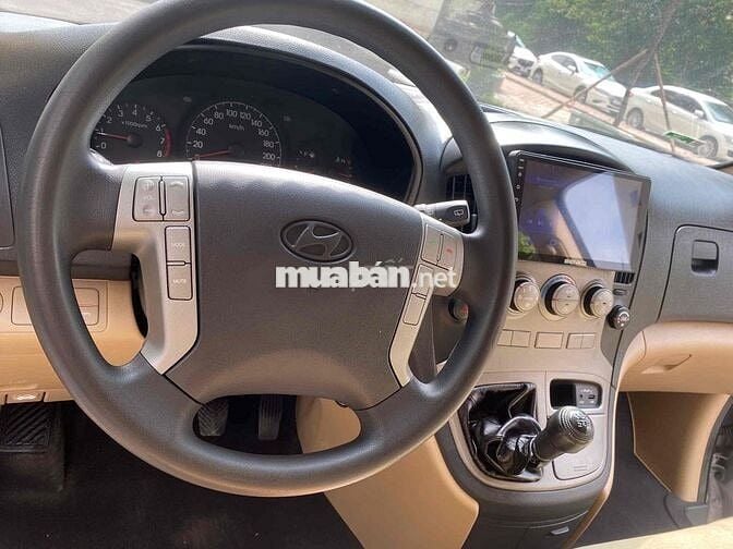 Hyundai Grand Starex 2014 - 9 chỗ