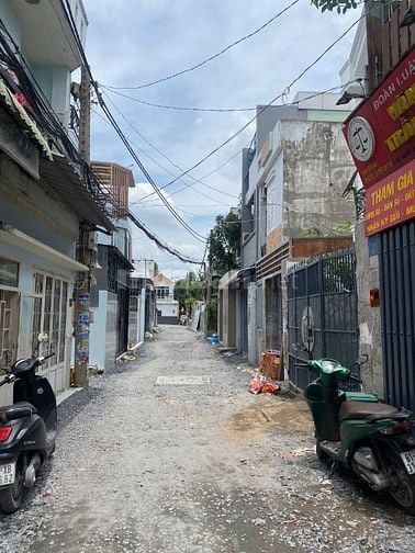Bán nhà mặt tiền 1 trệt 2 lầu đường 38