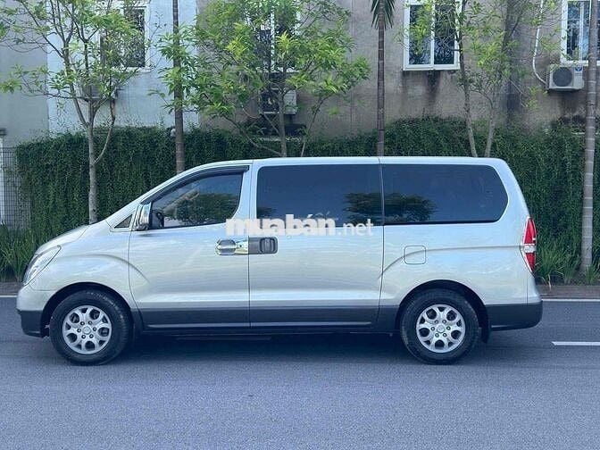 Hyundai Grand Starex 2008 - 9 chỗ tự động