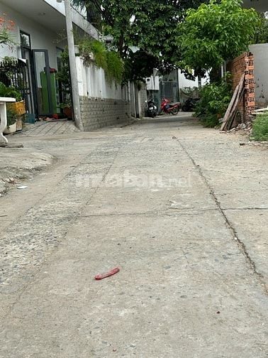 bán đất HXH  gần đường nguyễn duy trinh và nguyễn thị định