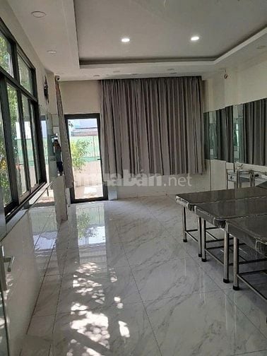 Cho thuê nhà mặt tiền Tân Hương, P.Tân Quý, Q.Tân Phú giá 49tr