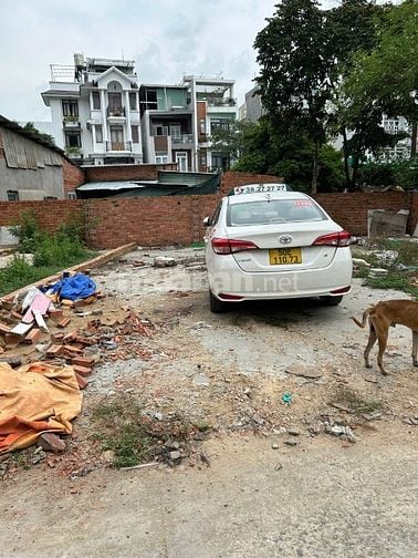 bán đất HXH  gần đường nguyễn duy trinh và nguyễn thị định