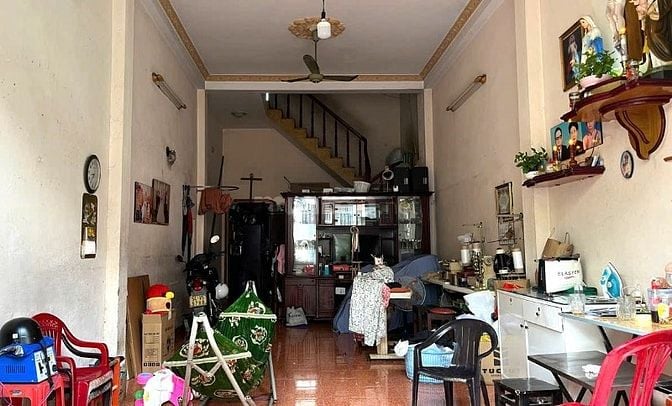 Nhà MT 17 Bác Ái 4x18m, 1 lầu đúc đường lớn có lề tiện ở và kinh doanh
