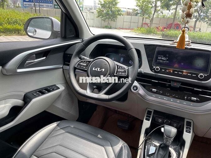 Kia Carens 1.5G Luxury sản xuất 2025 siêu lướt