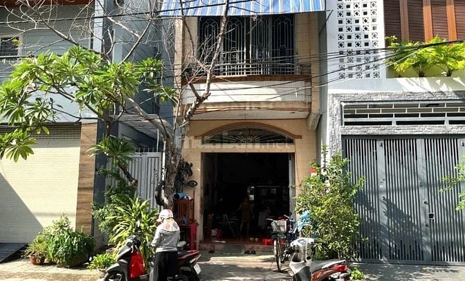 Nhà MT 17 Bác Ái 4x18m, 1 lầu đúc đường lớn có lề tiện ở và kinh doanh
