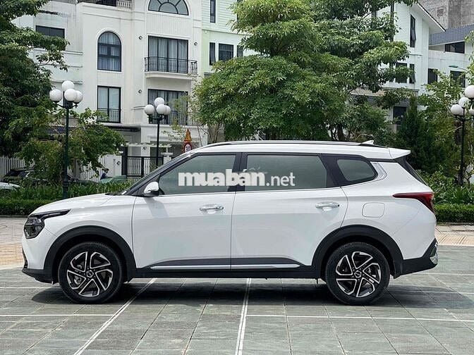 Kia Carens 1.5G Luxury sản xuất 2025 siêu lướt