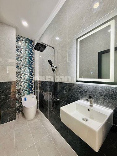 Nhà Gần Sân Bay- Tân Sơn Nhì, Tân Phú- Cắt Âu Cơ- Giá 3 Tỷ 2/66m2/ SHR