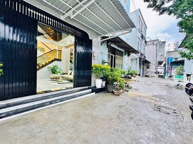 Nhà Gần Sân Bay- Tân Sơn Nhì, Tân Phú- Cắt Âu Cơ- Giá 3 Tỷ 2/66m2/ SHR