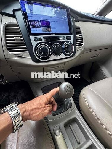 Toyota Innova cuối 2014 số sàn