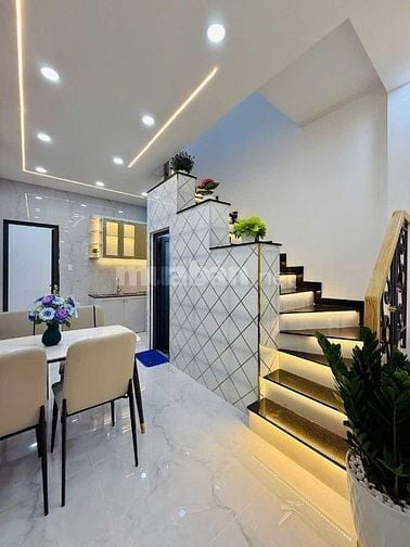 ❇️ Siêu Hot !! Nhà đường Cách Mạng Tháng Tám - Quận 10 / Giá 2 Tỷ 450 