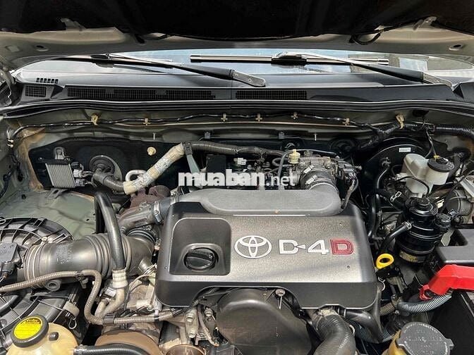 Toyota Fortuner 2011 2.5G - 125000 km