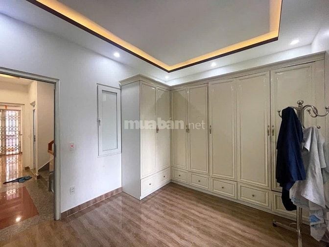 Chính chủ cần ra nhà gấp đường Nguyễn Kiệm , Phú Nhuận, giá 3tỷ