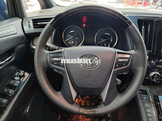 Toyota Alphard 2020 nhà trùm mền cực mới