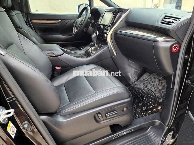 Toyota Alphard 2020 nhà trùm mền cực mới