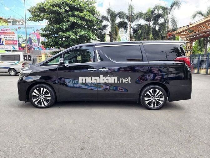 Toyota Alphard 2020 nhà trùm mền cực mới