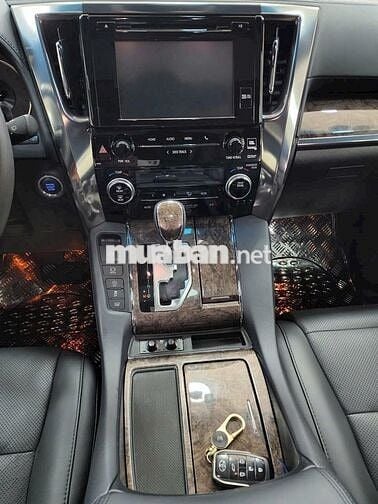 Toyota Alphard 2020 nhà trùm mền cực mới