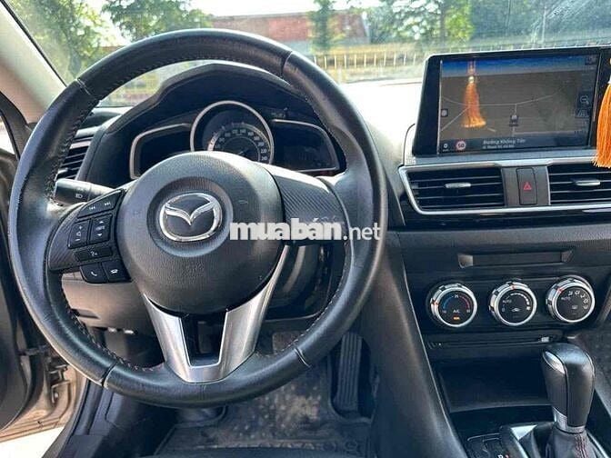 Mazda 3 sx2016 1.5 AT Sedan