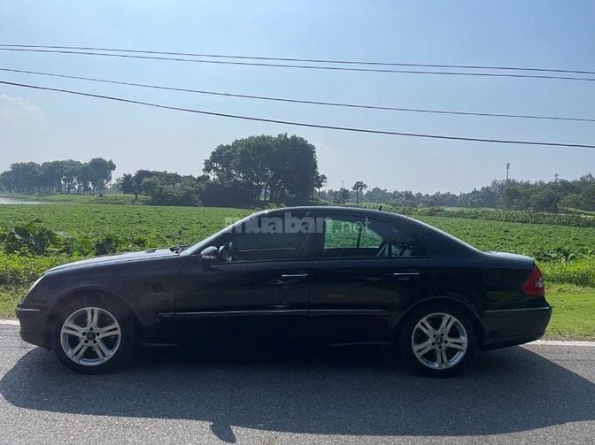 Mercedes Benz E Class đời 2007, máy 1.8 AT số tự động chính chủ 