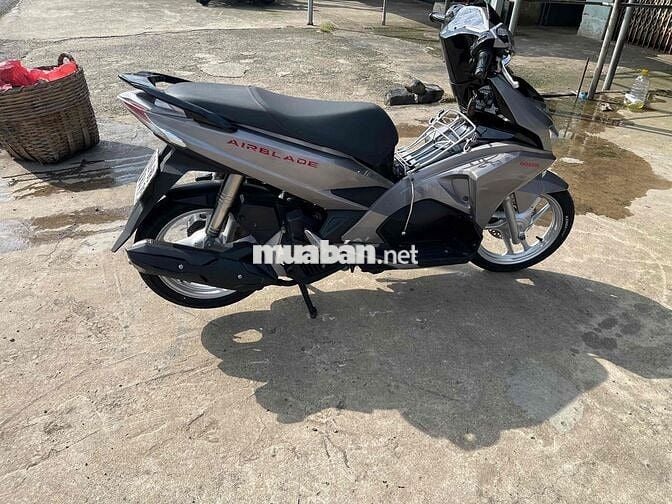 cần bán ablack 217 còn rất mới. Gop o dong