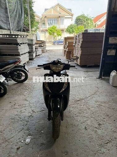 Em cần bán chiếc sh ý