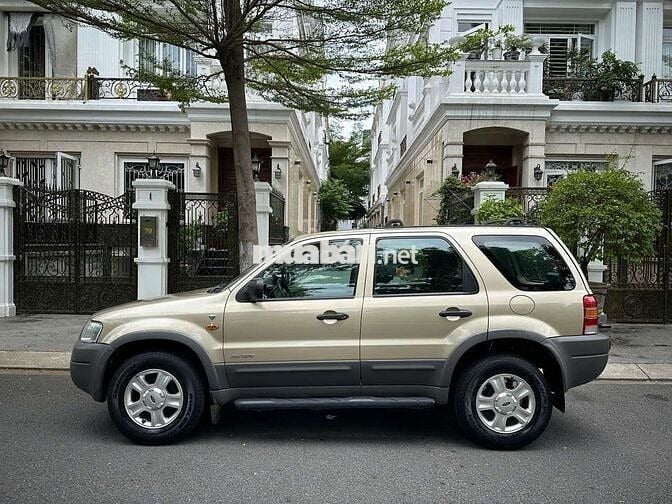 Chưa sơn dặm Ford Escape 3.0V6 2002 lướt 5 vạn.