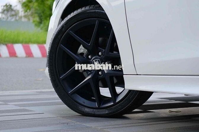 Honda Civic RS 1.5 AT 2023 - 21000 km