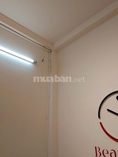 Hẻm nhựa 8m Võ Văn Tần (2 tầng; 3,2mx13m). Giá 9,4 tỷ 