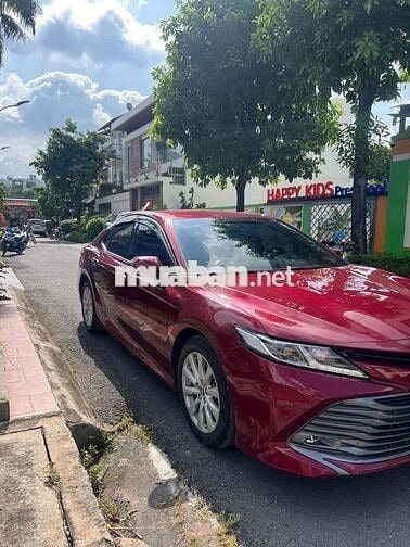 Bán xe camry 2.0G màu đỏ