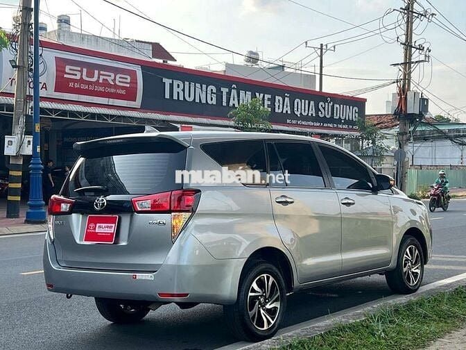 Innova 2.0G AT 2022. Xe Gia Đình Ít Còn Đi Rất Đẹp
