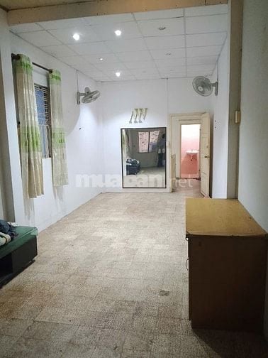 Hẻm nhựa 8m Võ Văn Tần (2 tầng; 3,2mx13m). Giá 9,4 tỷ 