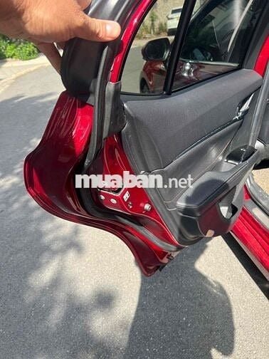 Bán xe camry 2.0G màu đỏ