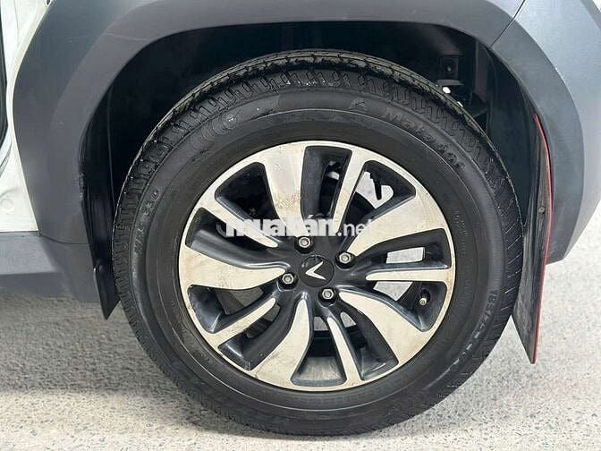 Lướt 9.000 cây Vinfast VF3 thuê pin 2024 nhiều đồ.