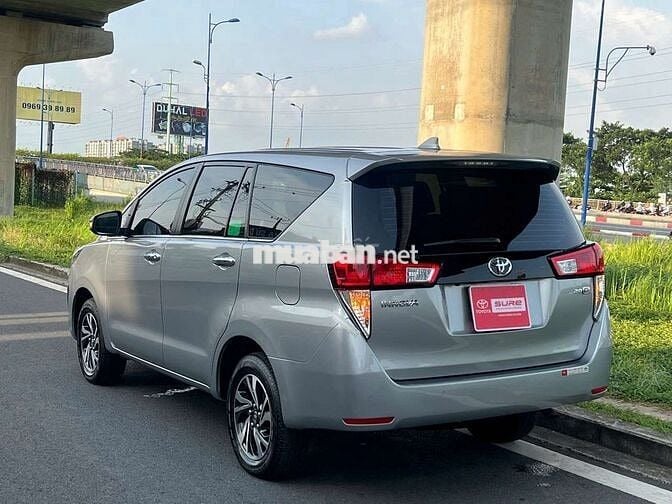 Innova 2.0G AT 2022. Xe Gia Đình Ít Còn Đi Rất Đẹp