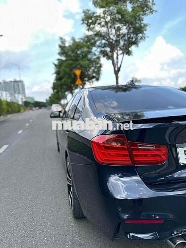 BMW 3 Series 2013 320i - 80000 km