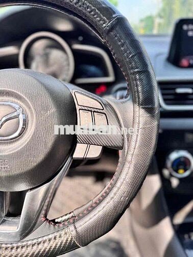 Mazda 3 2016 1.5 AT Sedan - 70000 km