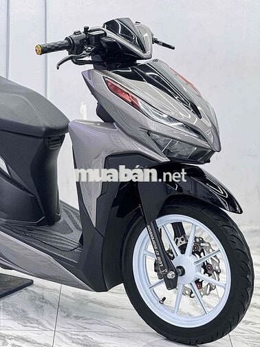 vario 125 2021 kiễng đẹp zin 9chủ nợ xấu trả 50% ạ