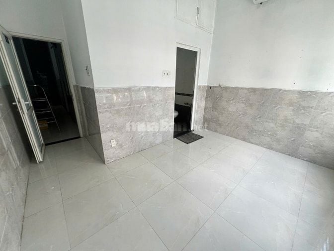 Chính chủ - Cho thuê phòng - Địa chỉ 686/72/49 Cách Mạng