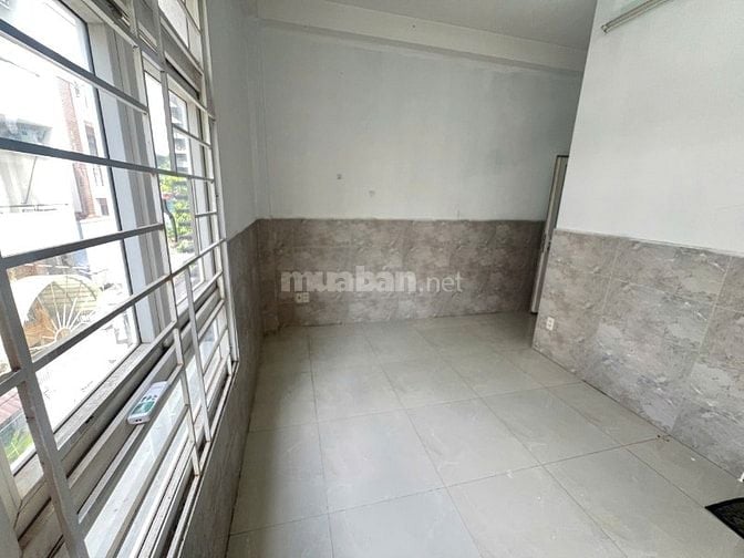 Chính chủ - Cho thuê phòng - Địa chỉ 686/72/49 Cách Mạng