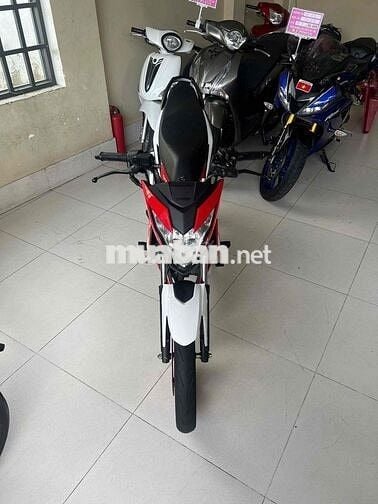 sonis bản hati. máy zin im . áo đẹp Ko trầy