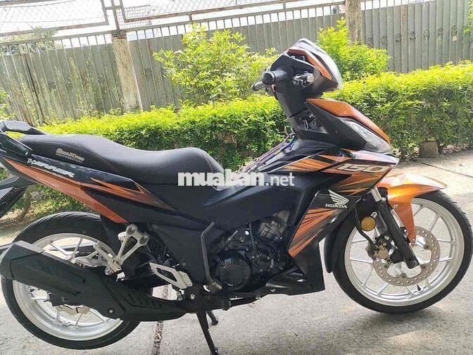 Win V1 biển số thành phố , có căn cước chủ xe