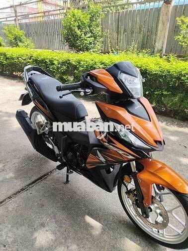 Win V1 biển số thành phố , có căn cước chủ xe