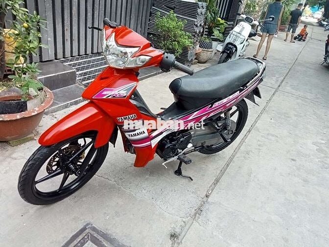 Sirius50cc cho học sinh đi ko cần bằng lái máy yêm