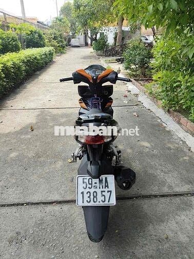 Win V1 biển số thành phố , có căn cước chủ xe
