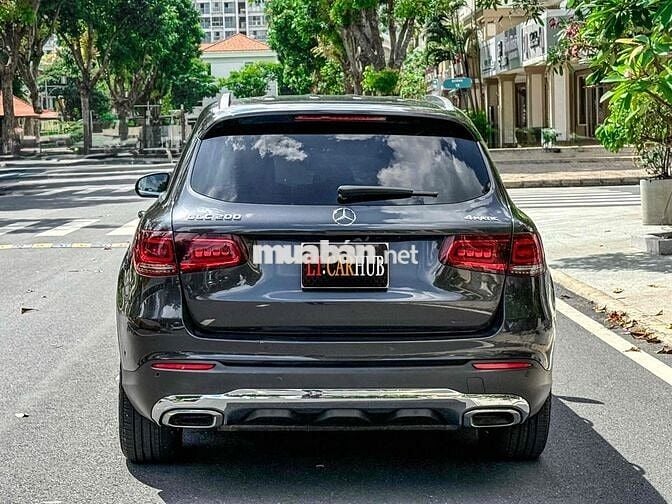 Mercedes GLC 200 4MATIC mới 99%