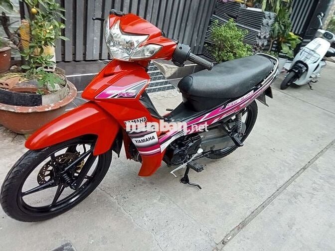 Sirius50cc cho học sinh đi ko cần bằng lái máy yêm