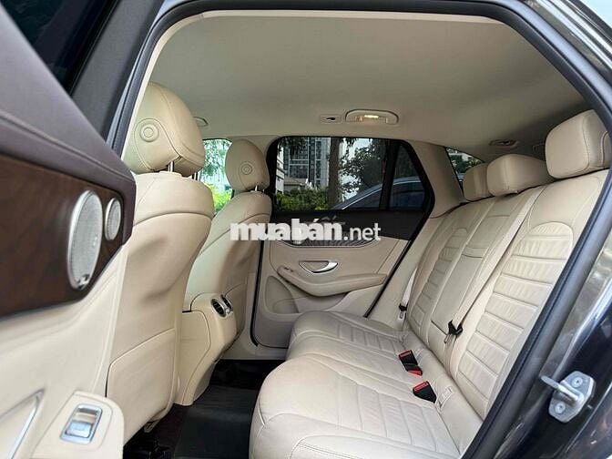 Mercedes GLC 200 4MATIC mới 99%