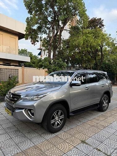 Toyota Fortuner 2017 2.4G 4x2 - 90000 km