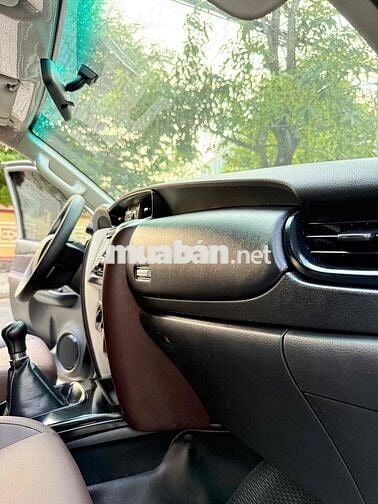 Toyota Fortuner 2017 2.4G 4x2 - 90000 km